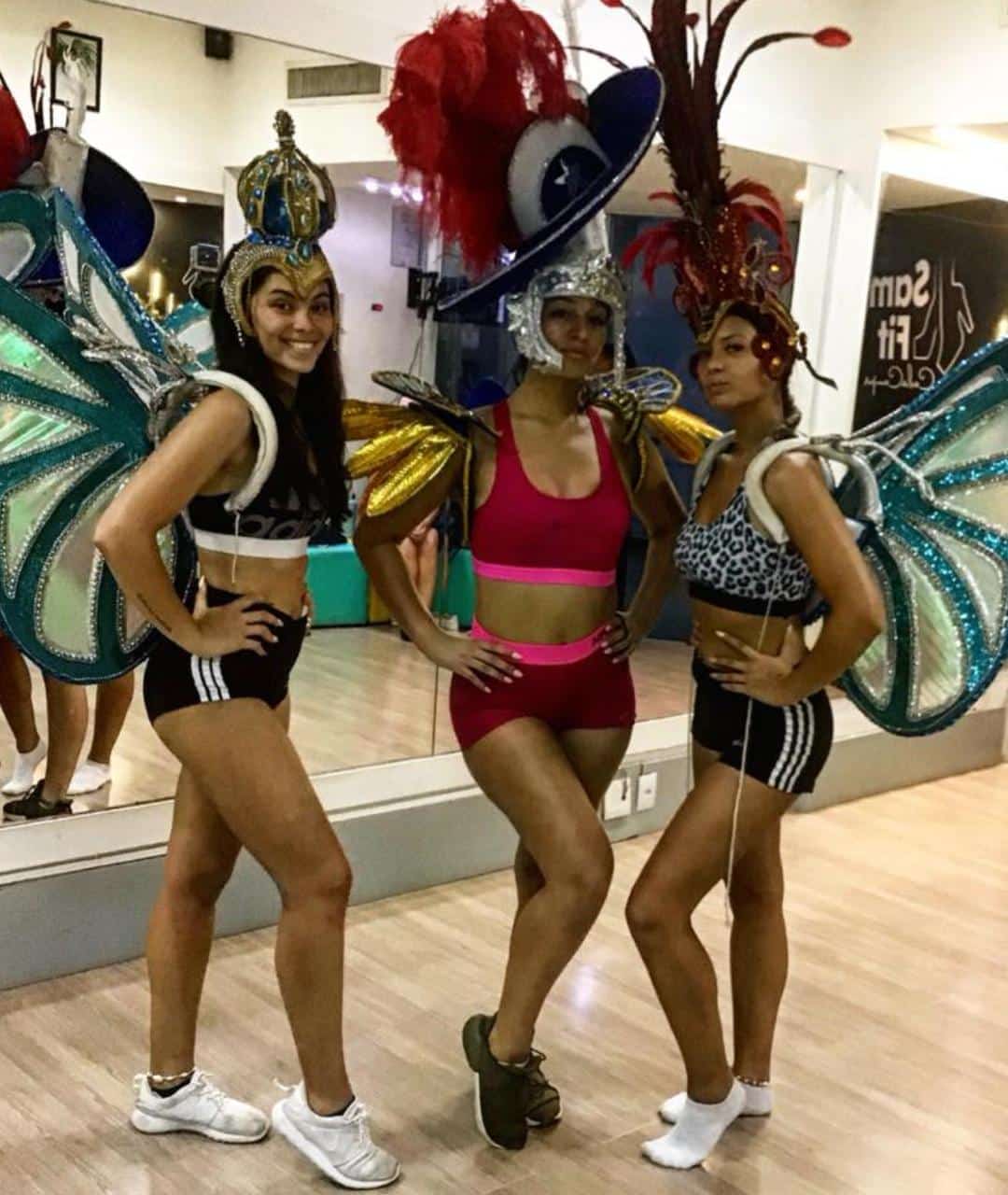 Grfoup of 3 ladies wearing a carnival costume